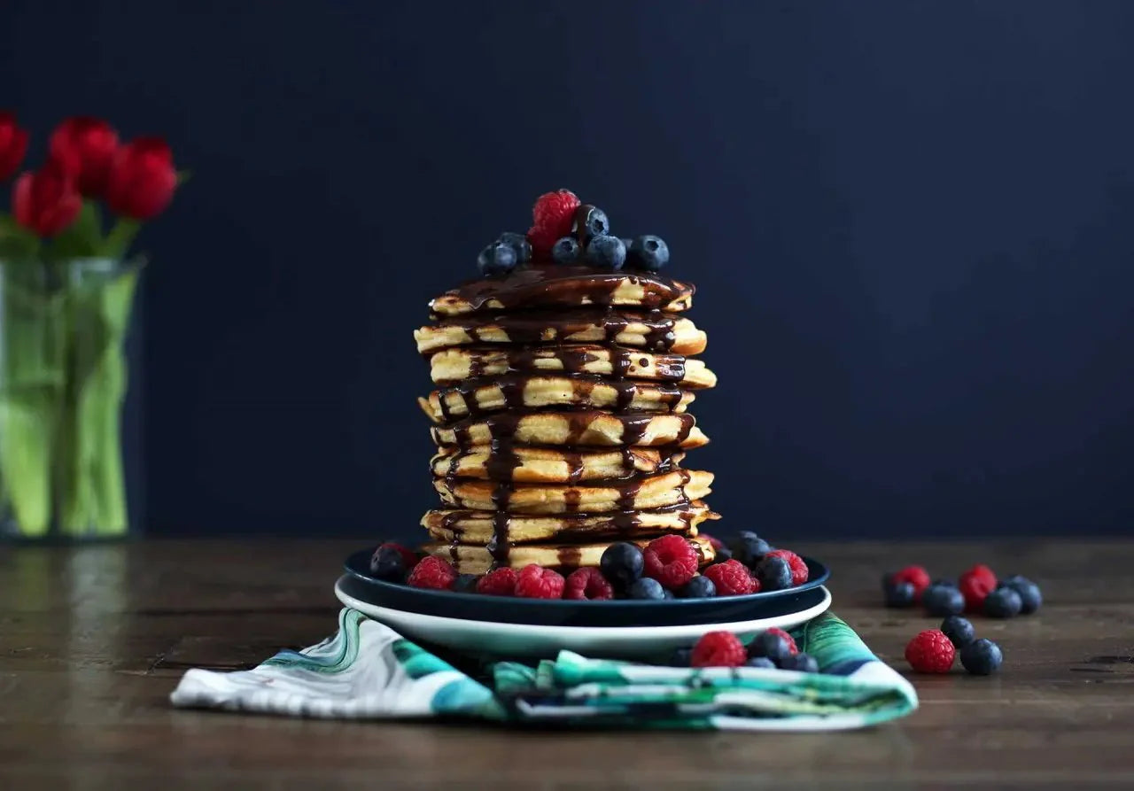 Pancakes mit Schokoladen-Ahornsirup Rausch