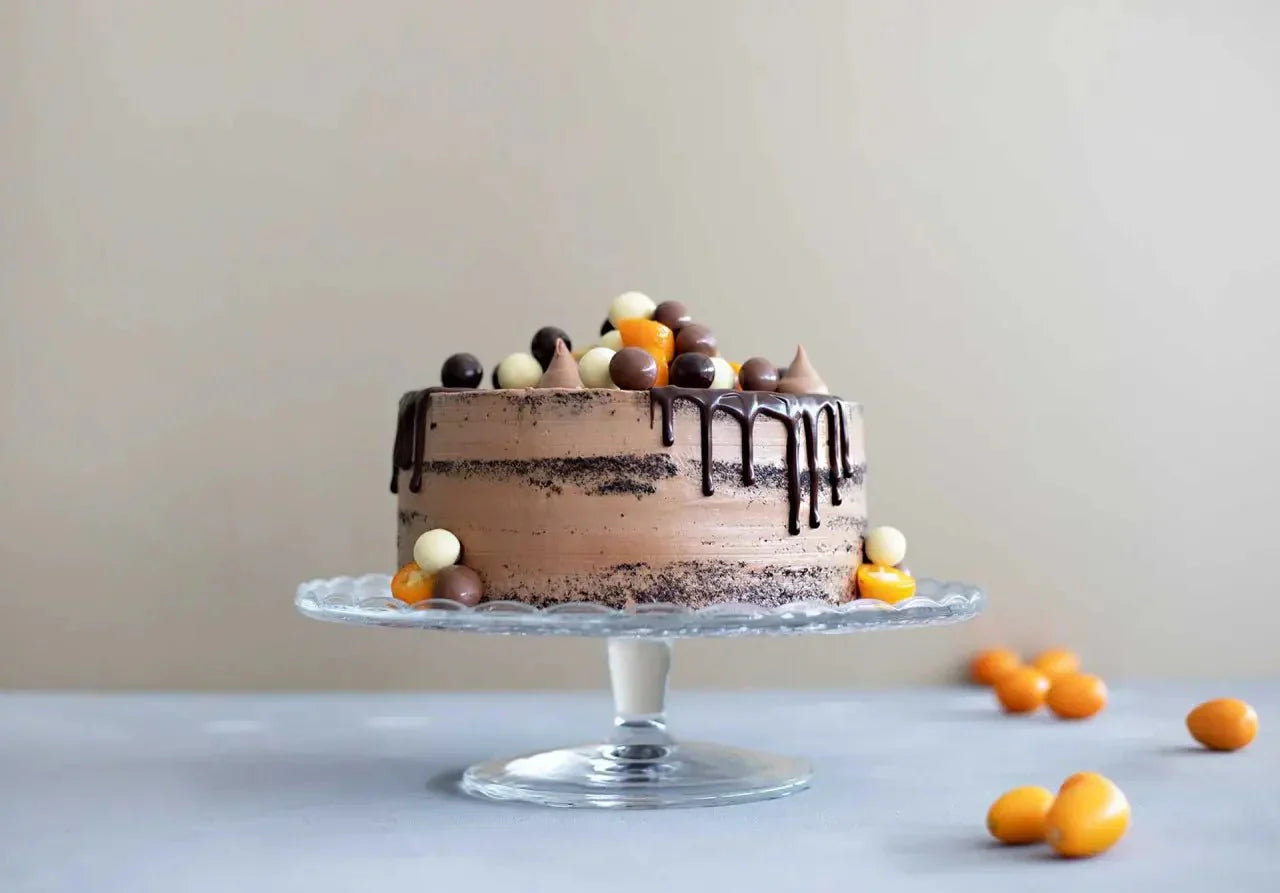 Naked Cake mit Edelkakao-Schokolade und Orangen-Mascarpone-Füllung Rausch