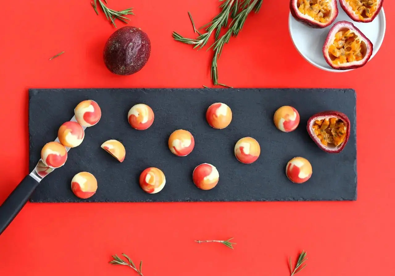 Rosmarin-Passionsfrucht-Praline-mit-weißer-Schokolade Rausch