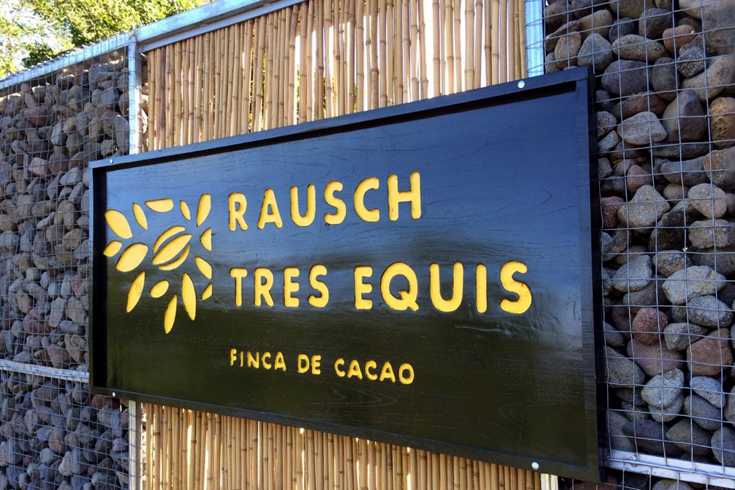 Rausch Einfahrt Plantage Tres Equis