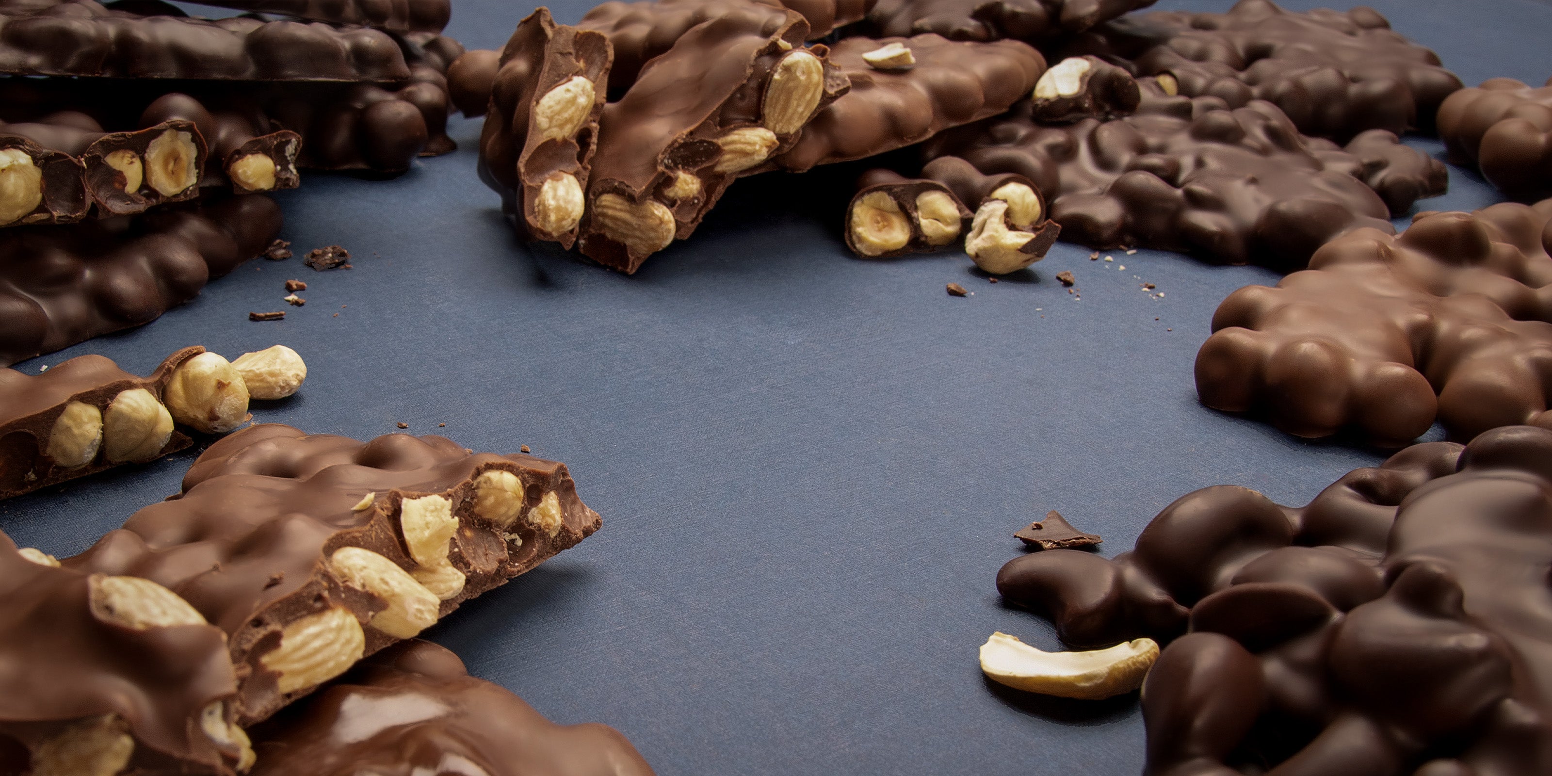 Rausch Banner Nuss an Nuss Bruchschokolade