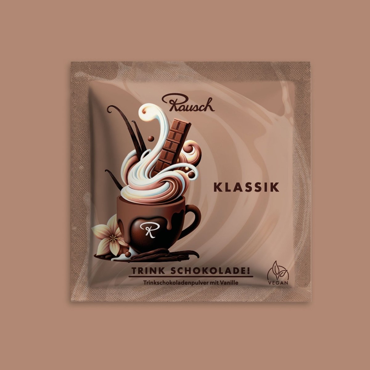 Trinkschokolade "Klassik" in einem braunen Sachet auf farblich passendem Hintergrund.