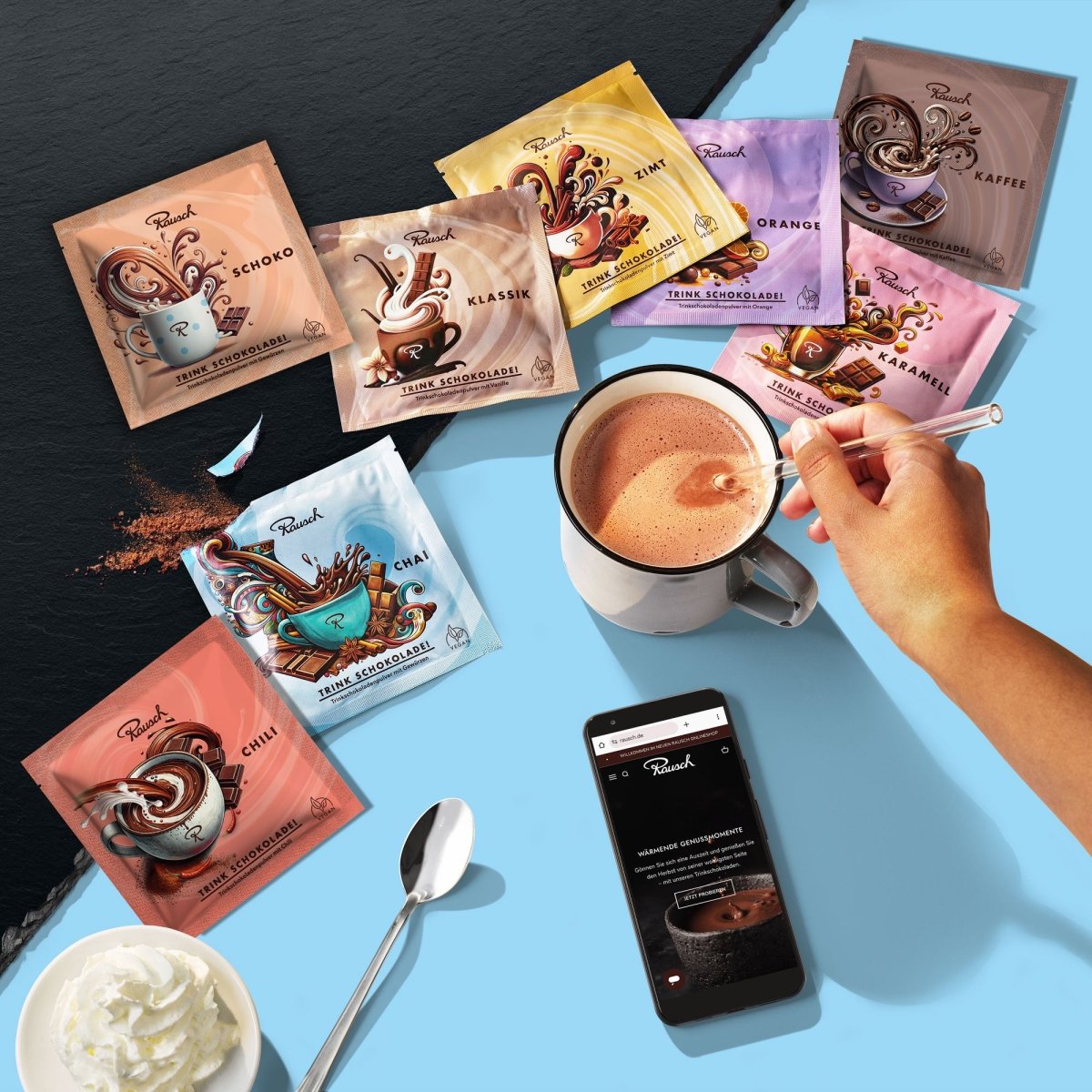 Acht verschiedene Trinkschokoladen-Sorten - Moodbild blau